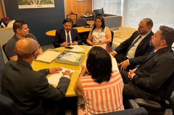 Vereadores de Águas da Prata se reúnem com o Ministério do Turismo em Brasília.