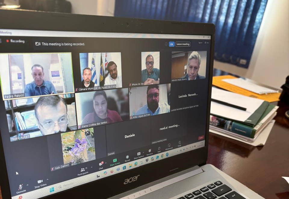 Vereadores participam de reunião com Superintendente do Patrimônio da União 