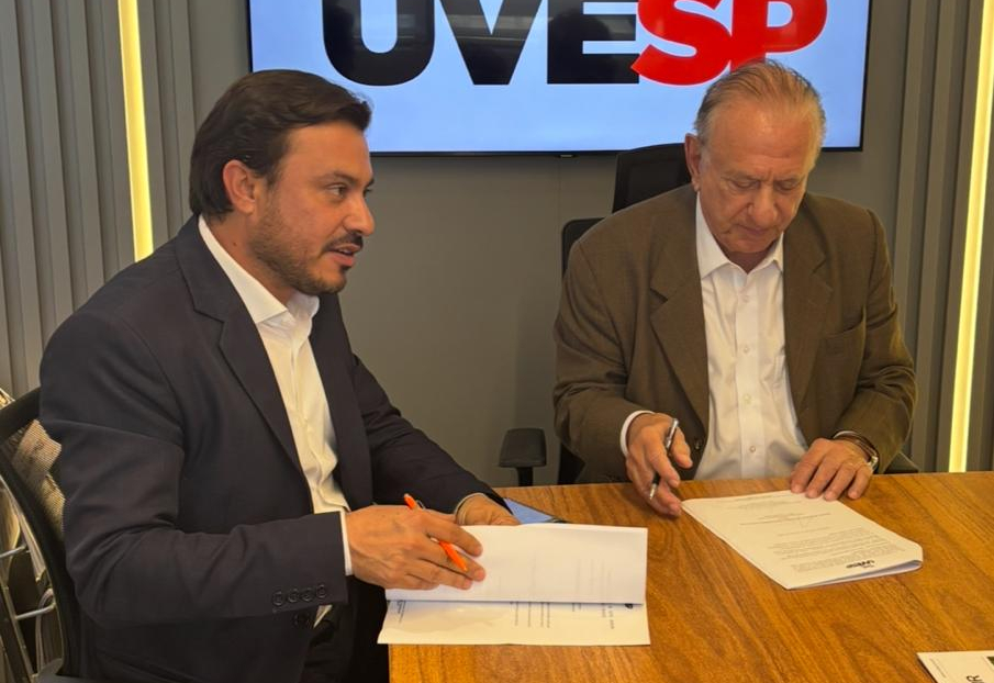 Presidente da Câmara Municipal renova filiação à UVESP e firma parceria para capacitação de servidores e vereadores